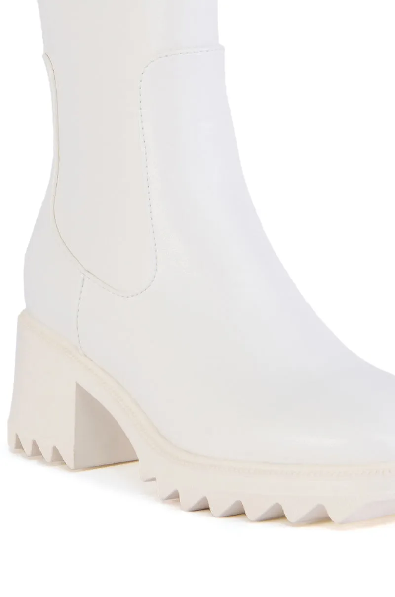 AZALEA WANG BRIDGEY WHITE CHUNKY BOOTIE