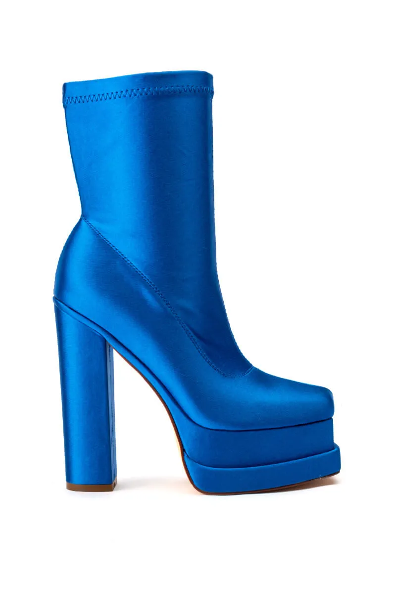 AZALEA WANG FORMAT CHUNKY PLATFORM BOOTIE IN BLUE