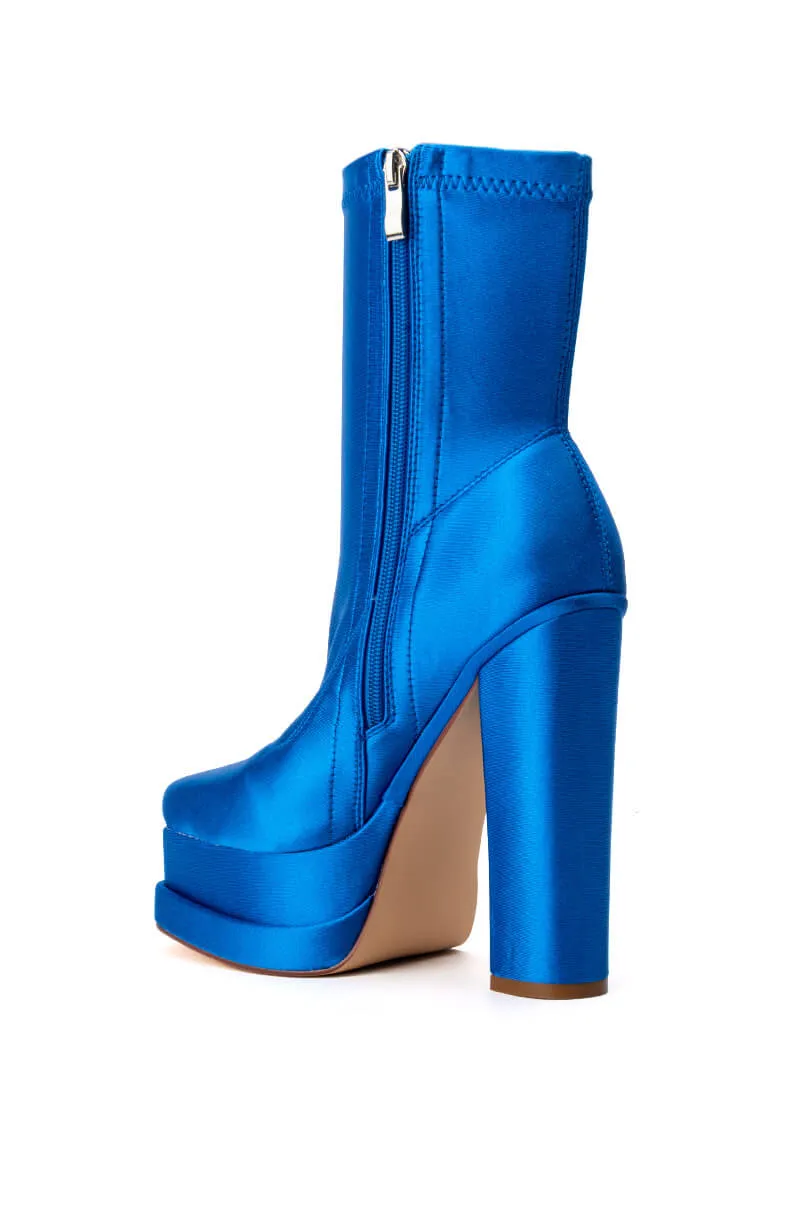 AZALEA WANG FORMAT CHUNKY PLATFORM BOOTIE IN BLUE