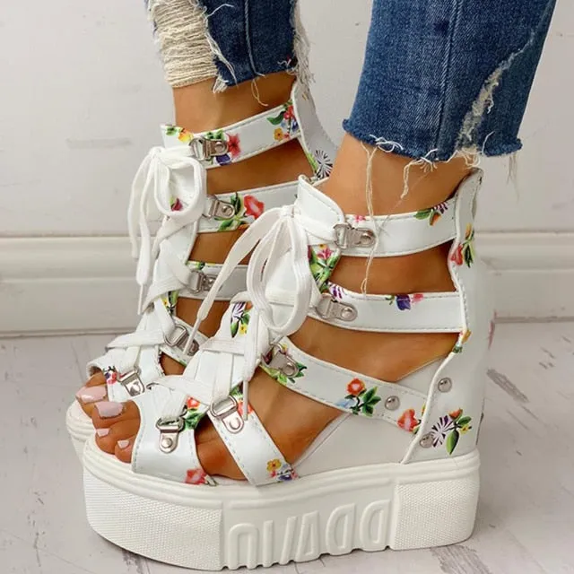 CHUNKY FLORAL WEDGES