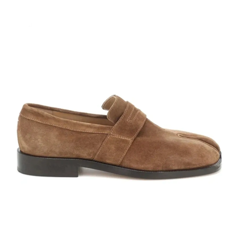 Elegant Suede Solid Tabi Loafers