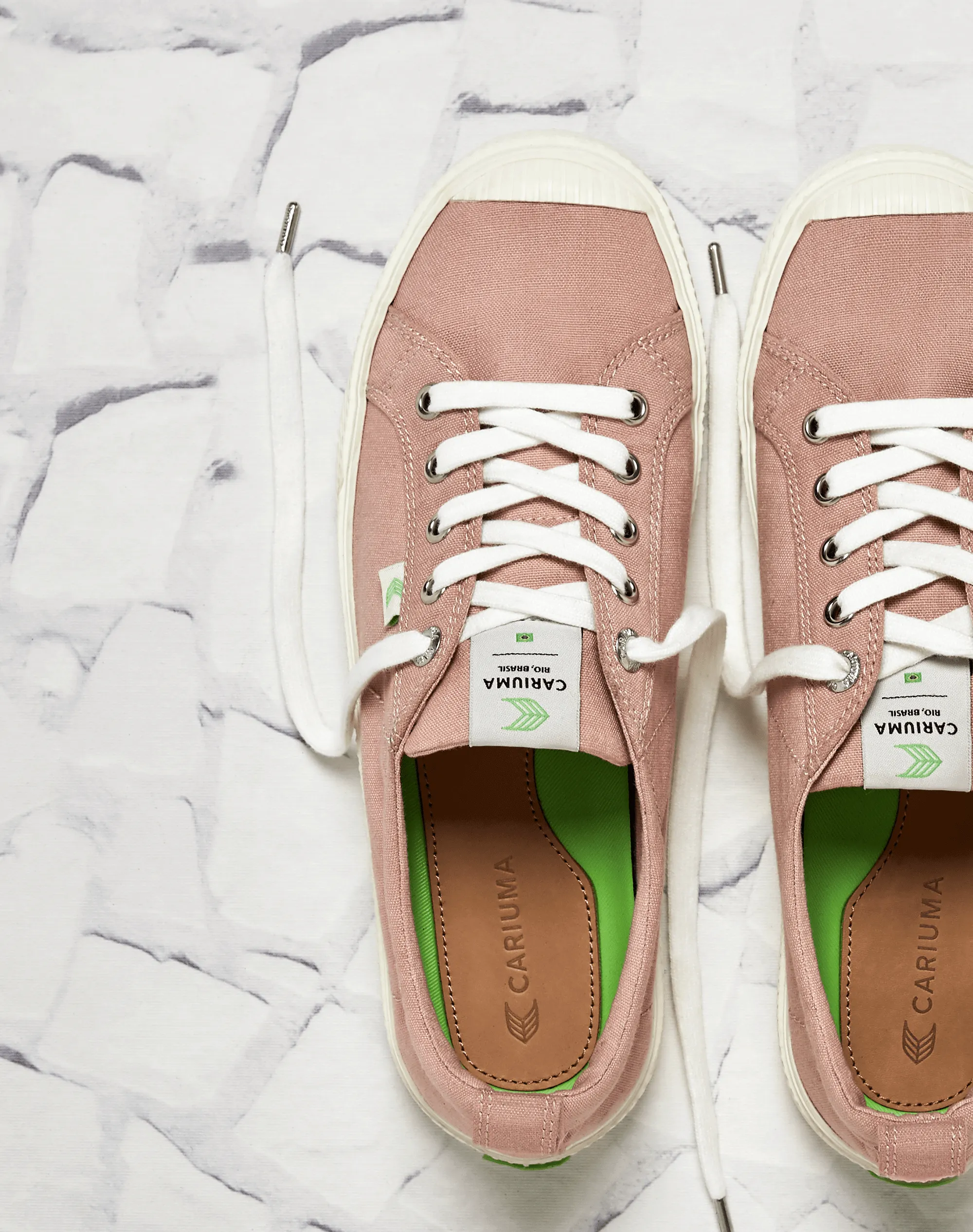 OCA Low Rose Canvas Sneaker Men