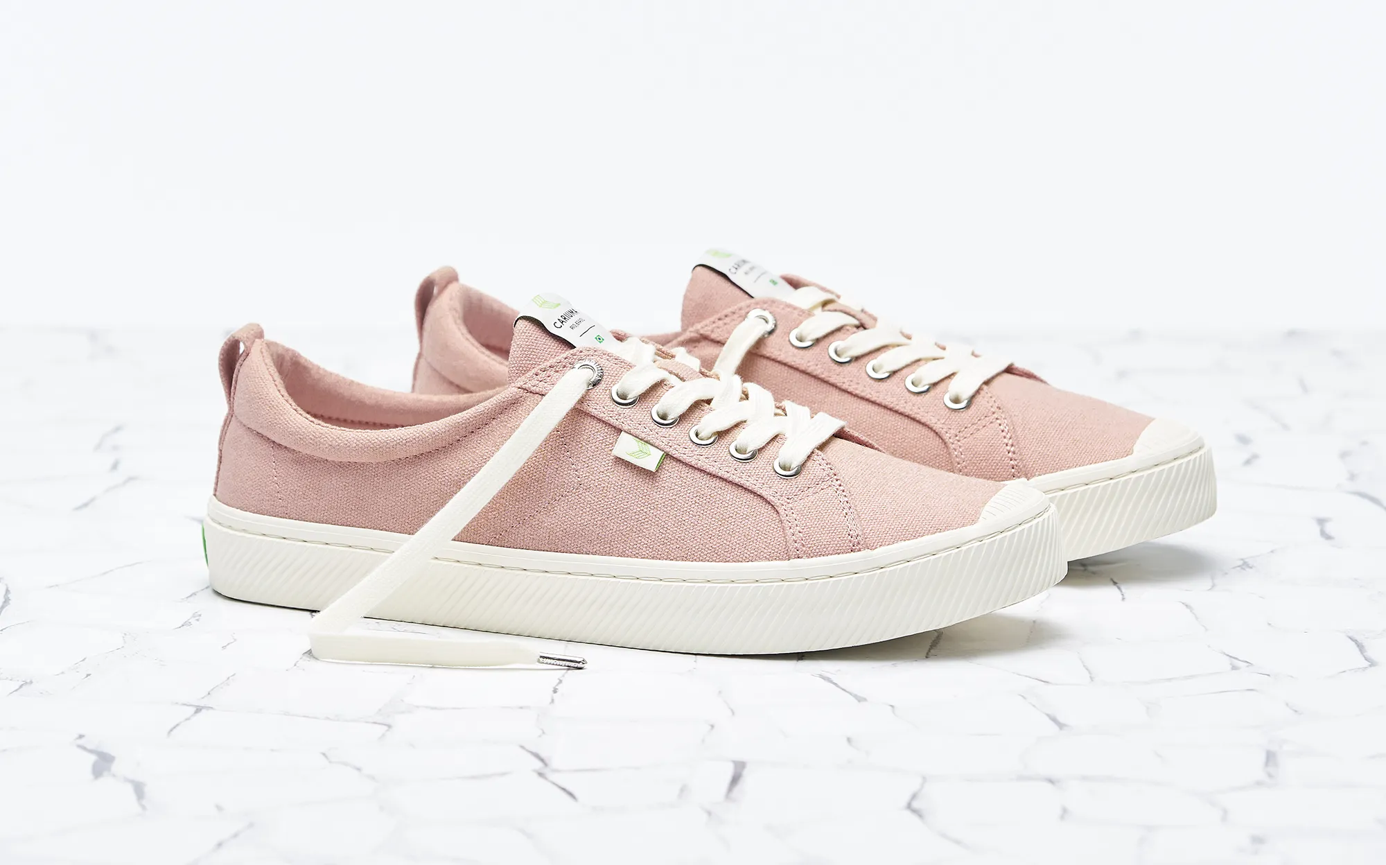 OCA Low Rose Canvas Sneaker Men